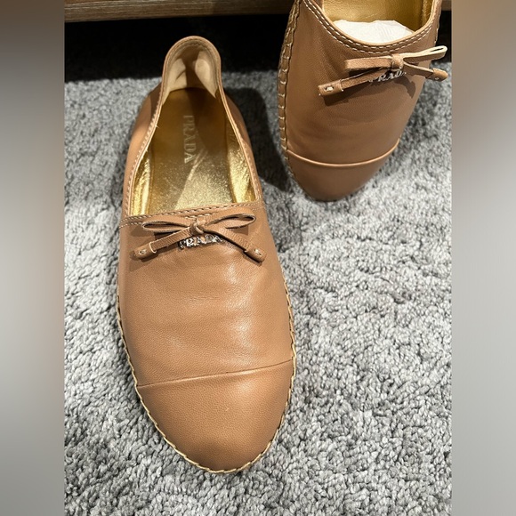 Prada espadrilles tan color in great condition - Picture 3 of 5